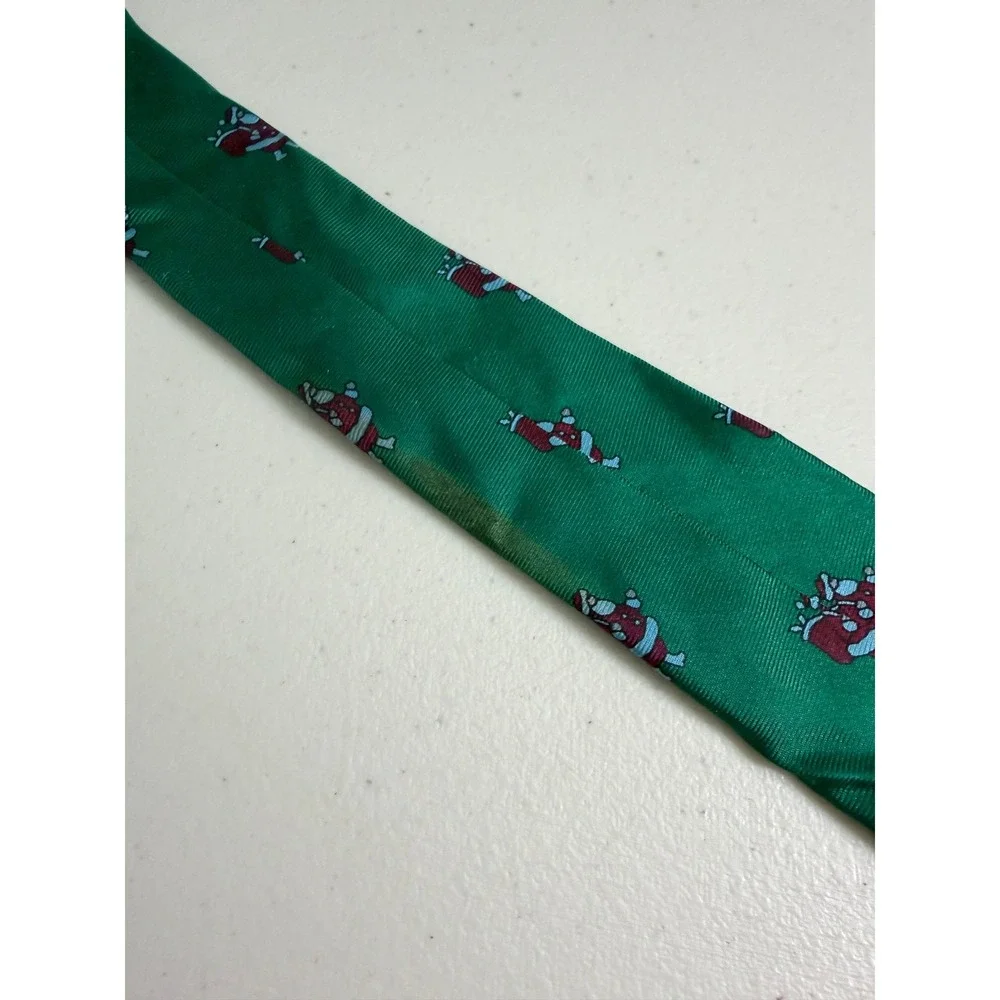 VTG Saks Fifth Avenue Mens Silk Christmas Tie Green Santa Claus Holiday USA Read